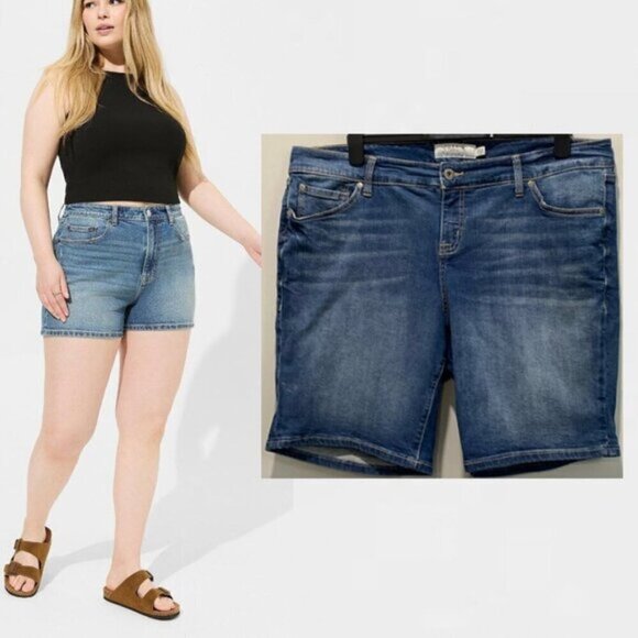 Torrid Blue Jean Shorts Size 18 - Picture 1 of 10